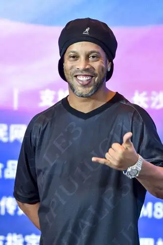 轻球员提供